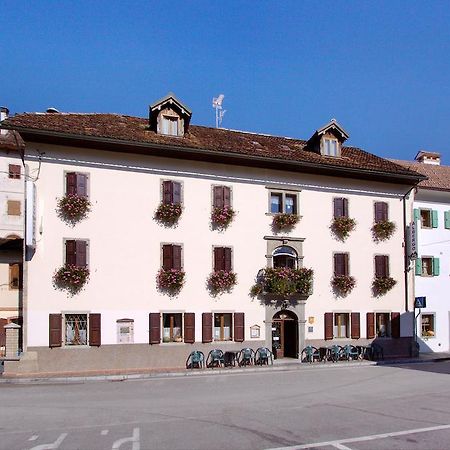 Albergo Alle Alpi Comeglians エクステリア 写真