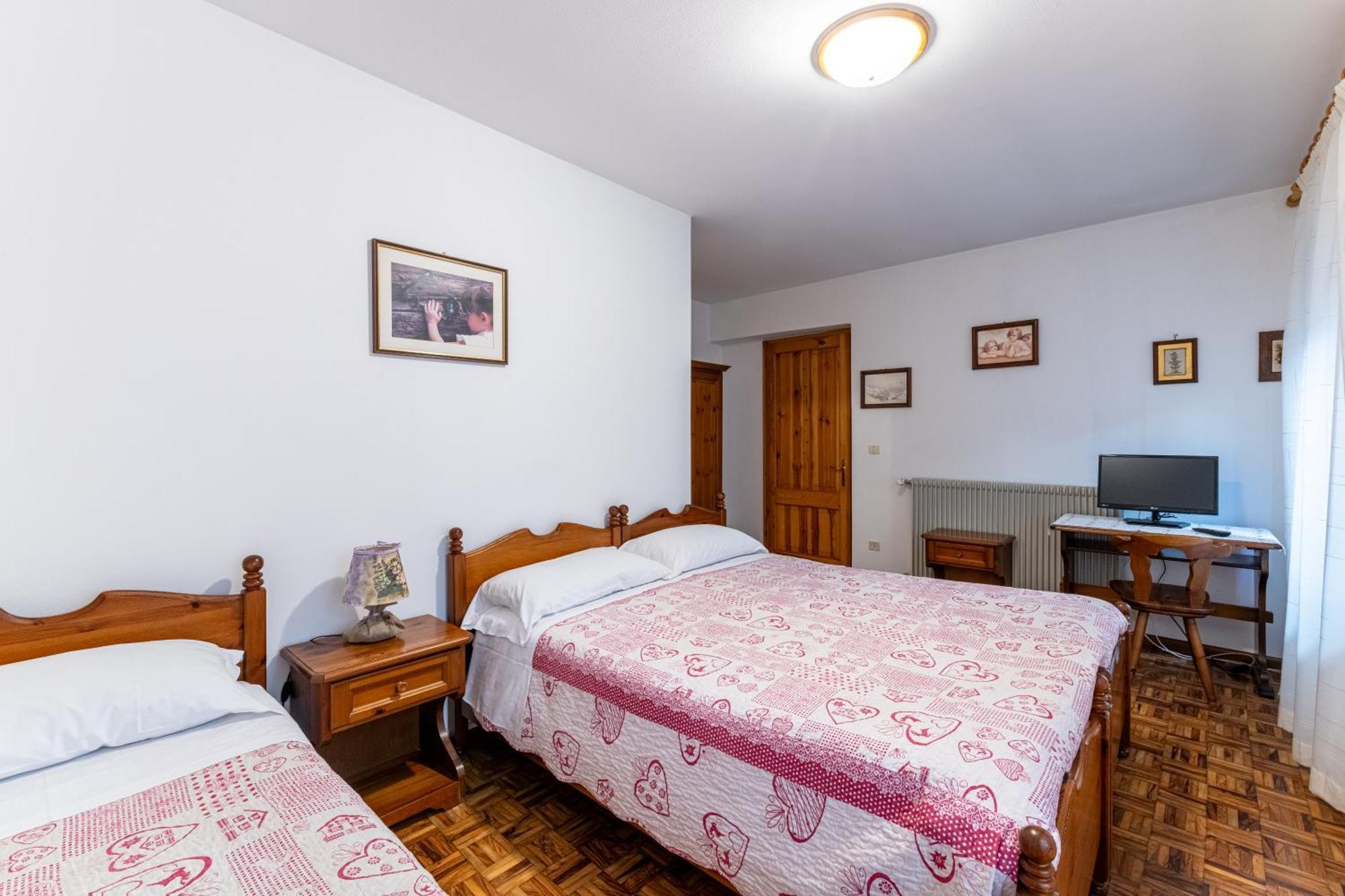 Albergo Alle Alpi Comeglians エクステリア 写真