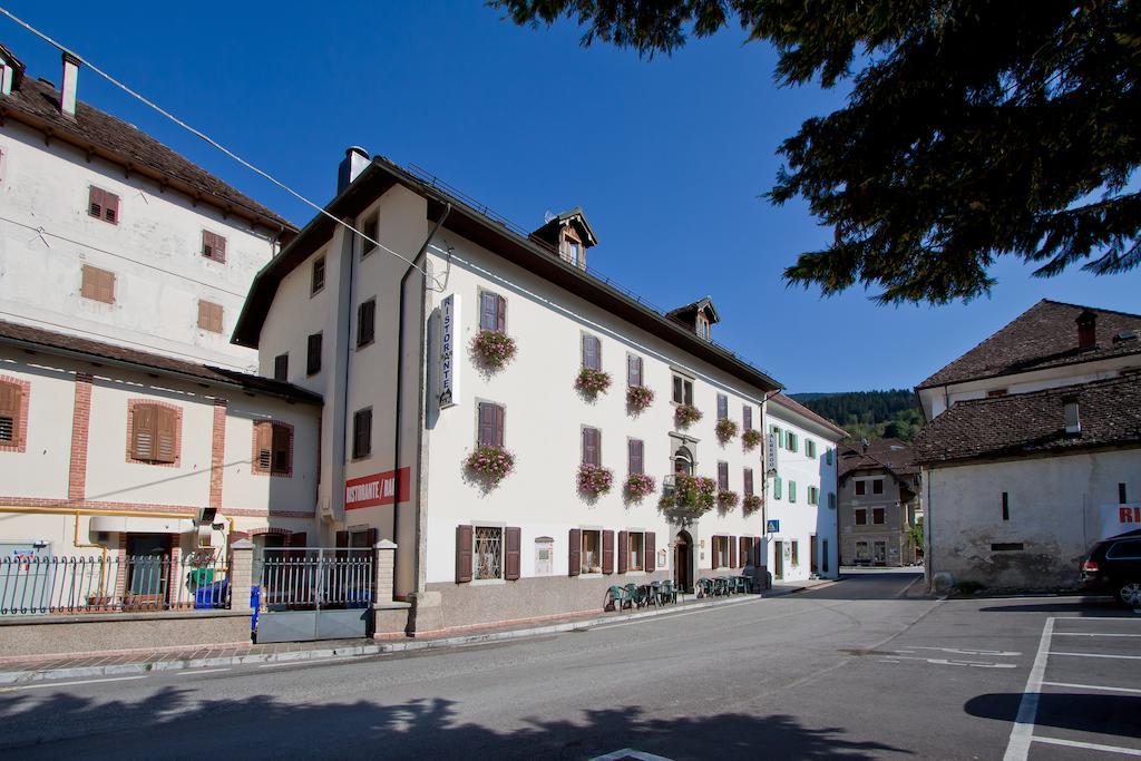 Albergo Alle Alpi Comeglians エクステリア 写真